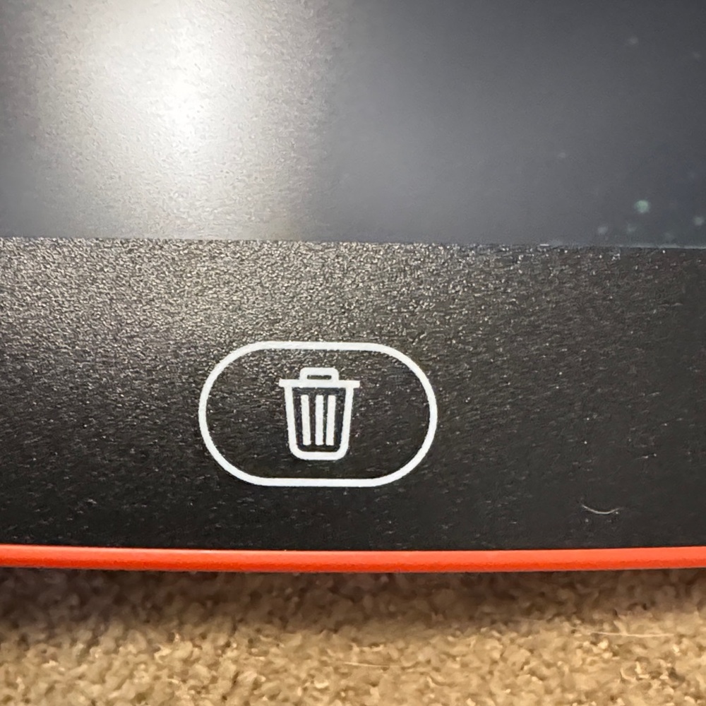 LCD Writing Tablet - Red - Picture 5 of 5